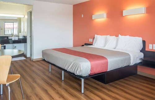 Mesquite Hotel | Motel 6 Mesquite, TX - Rodeo - Convention Ctr