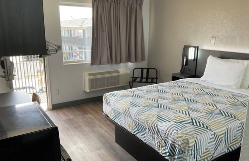 Odessa Hotel | Motel 6 Odessa, TX