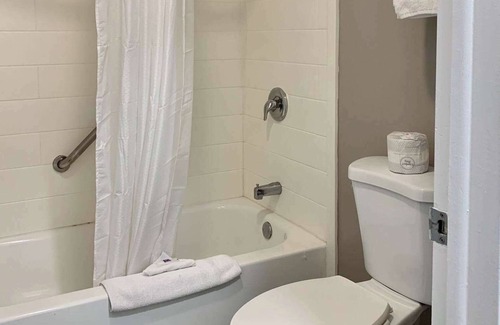 Ogden Hotel | Motel 6 Ogden, UT - 21st Street