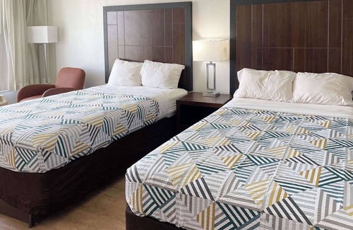 Opelika Hotel | Motel 6 Opelika, AL