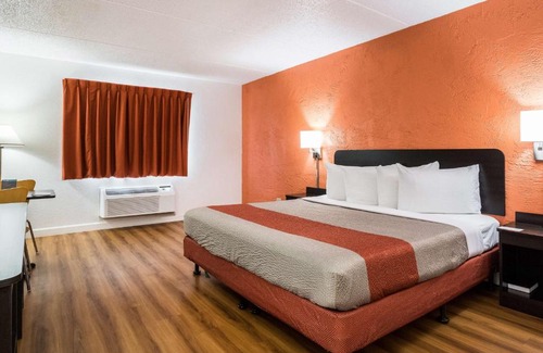 Prospect Heights Hotel | Motel 6-Prospect Heights, IL