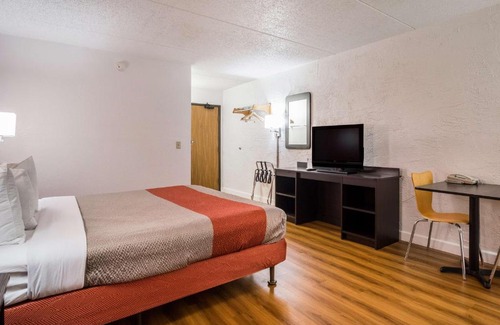 Prospect Heights Hotel | Motel 6-Prospect Heights, IL