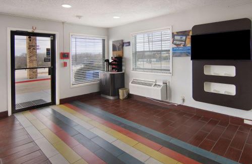 Red Oak Hotel | Motel 6-Red Oak, TX - Dallas