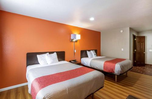 Perrysburg Hotel | Motel 6-Rossford, OH