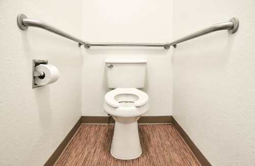 St. Joseph Hotel | Motel 6 Saint Joseph, MO