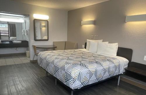 Sallisaw Hotel | Motel 6-Sallisaw, OK