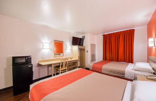 San Antonio Hotel | Motel 6 San Antonio, TX - Sea World North