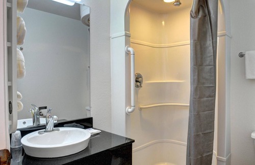 Slidell Hotel | Motel 6 Slidell, LA - New Orleans