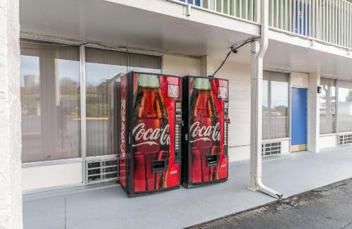 Somerset Hotel | Motel 6-Somerset, KY