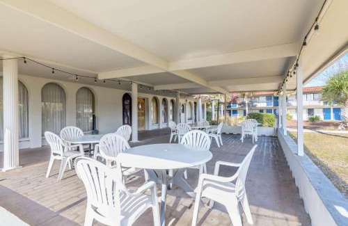Weeki Wachee Hotel | Motel 6-Spring Hill, FL - Weeki Wachee