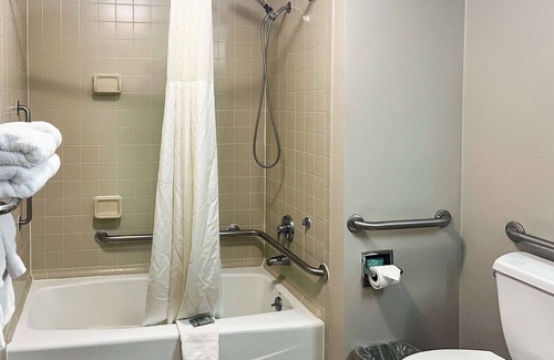 Aquia Harbour Hotel | Motel 6 Stafford, VA - Quantico