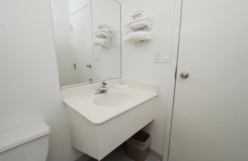 Southwyck Hotel | Motel 6 Toledo, OH