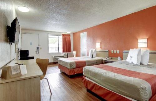 Union City Hotel | Motel 6-Union City, GA - Atlanta Airport