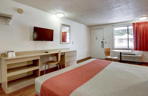 Union City Hotel | Motel 6-Union City, GA - Atlanta Airport