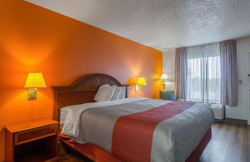 Waycross Hotel | Motel 6 Waycross