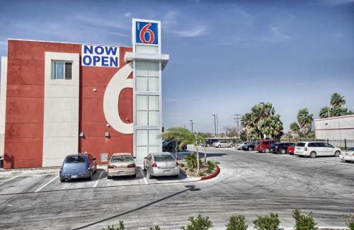 Weslaco Hotel | Motel 6-Weslaco, TX
