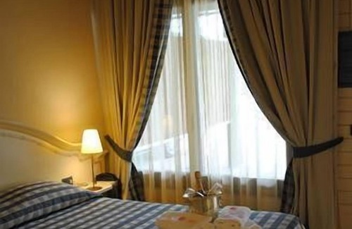 Castelletto di Branduzzo Hotel | Motel 7 Laghi