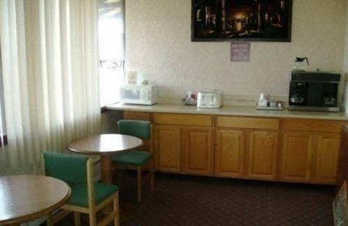 Rawlins Hotel | Motel 7 Rawlins