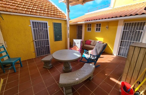 Willemstad House | Motel ∙ 8 guests