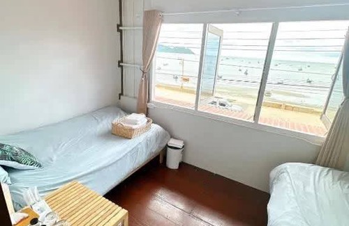 Prachuap Khiri Khan House | Motel ∙ 8 guests