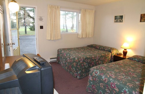 Saint-Timothee Hotel | Motel au Bord du Lac
