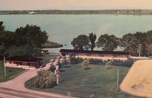 Saint-Timothee Hotel | Motel au Bord du Lac