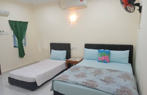 Lubok Buaya Hotel | Motel Aurora Damai