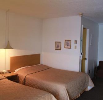Brossard Hotel | Motel Champlain