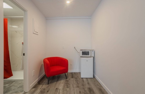 Brossard Hotel | Motel Champlain