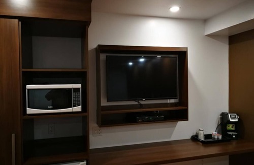 Laval Hotel | Motel Chez Nous