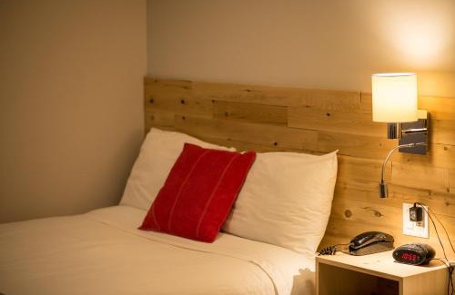 Rimouski-Neigette Hotel | Motel Colonial