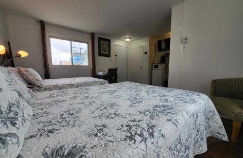 Ste Anne de Beaupre Hotel | Motel Deblois