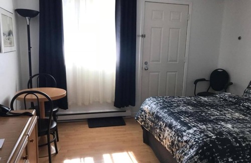 Baie-St-Paul Hotel | Motel Des Cascades: Standard Double Room