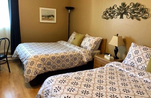 Baie-St-Paul Hotel | Motel Des Cascades: Double Room with 2 Double Beds