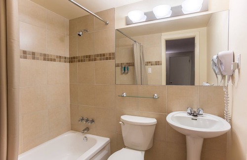 Brossard Hotel | Motel et Appartements du Fleuve