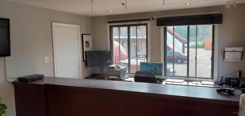 Brossard Hotel | Motel Falcon