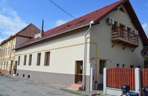 Cristuru Secuiesc Hotel | Motel Fogado