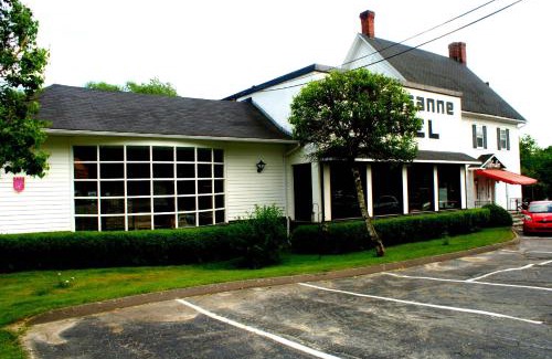Lennoxville Hotel | Motel & Hotel La Paysanne