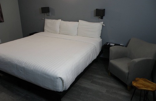 Saint-Ambroise Hotel | Motel Hotelia