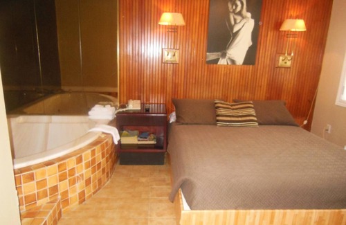 Pointe-aux-Trembles Hotel | Motel Le Paysan