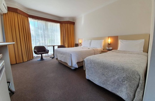 Queanbeyan Hotel | Motel Margeurita