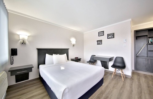 Laval Hotel | Motel Newstar Laval