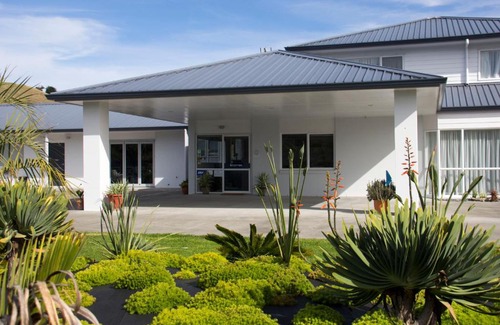 Gisborne Hotel | Motel Oasis