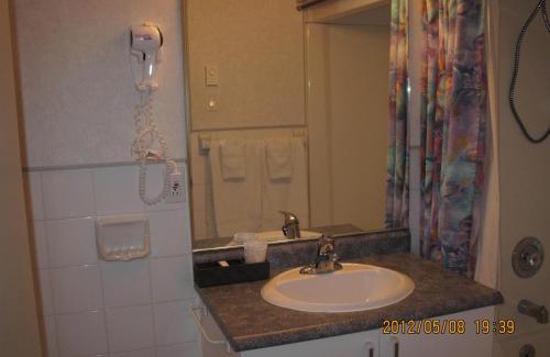 Beaumont Hotel | Motel Parc Beaumont Inc.