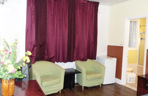 Saint-Laurent Hotel | Motel Pierre