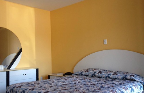 Cote-Des-Neiges—Notre-Dame-De-Grace Hotel | Motel St-Jacques