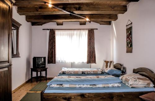 Cisnadioara House | MotoCamp Sibiu - only for bikers!