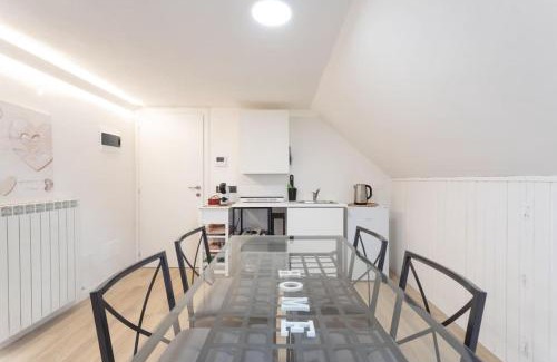 Crocetta-San Lazzaro-Modena Est Apartment | Motor Valley PentHouse - B&B Al Caminetto