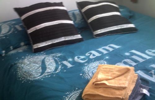 Dartmouth Ski Chalet | Moulin Rouge three rooms heated cabin