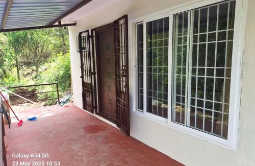 Salem House | Mount Breezz Home